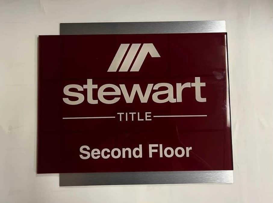 office location sign saying the floor level.